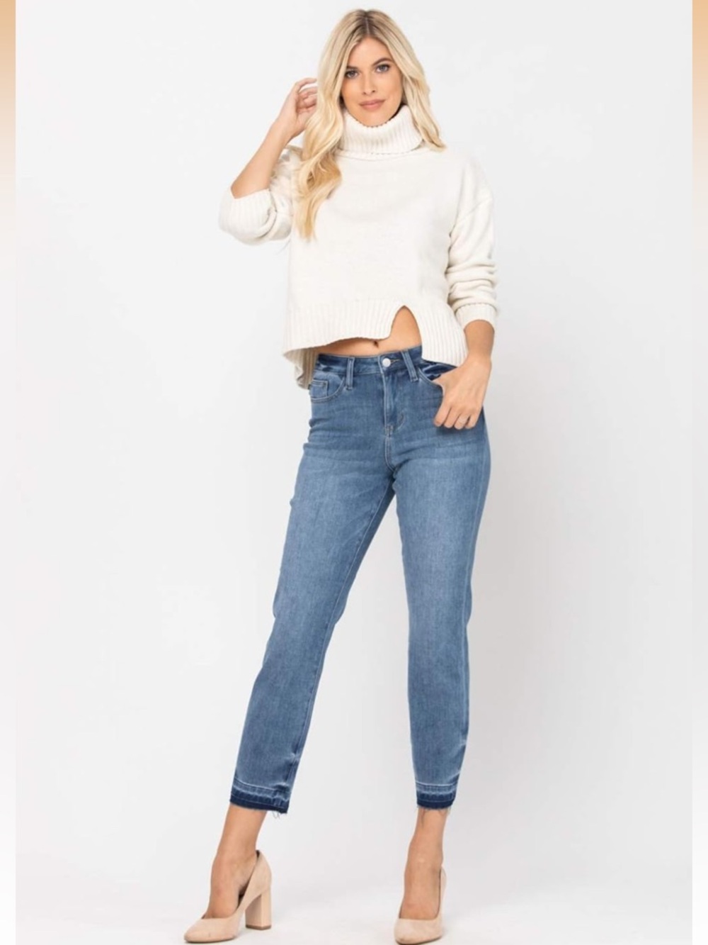Judy Blue Boyfriend Jeans - Picture 2 of 9